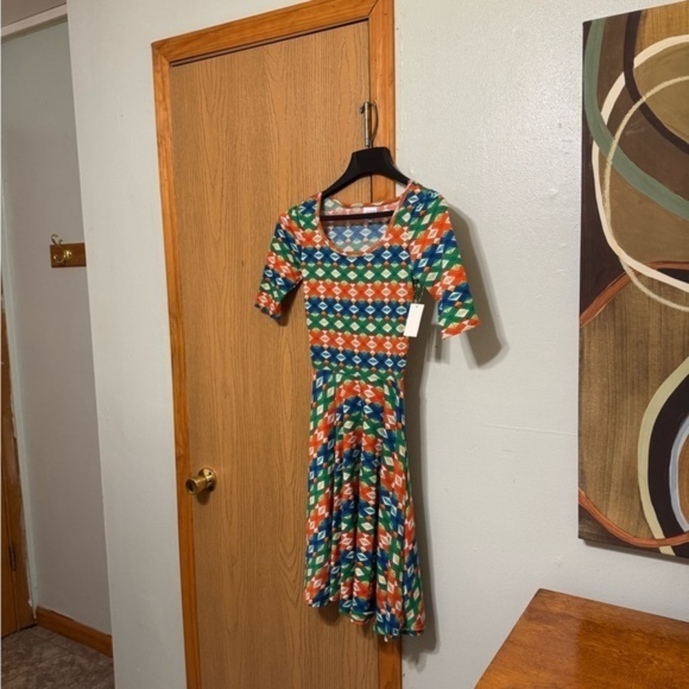 Lularoe "Nicole" NWT XXS w/Geometric Print Short Sleeve Fit & Flare Dress